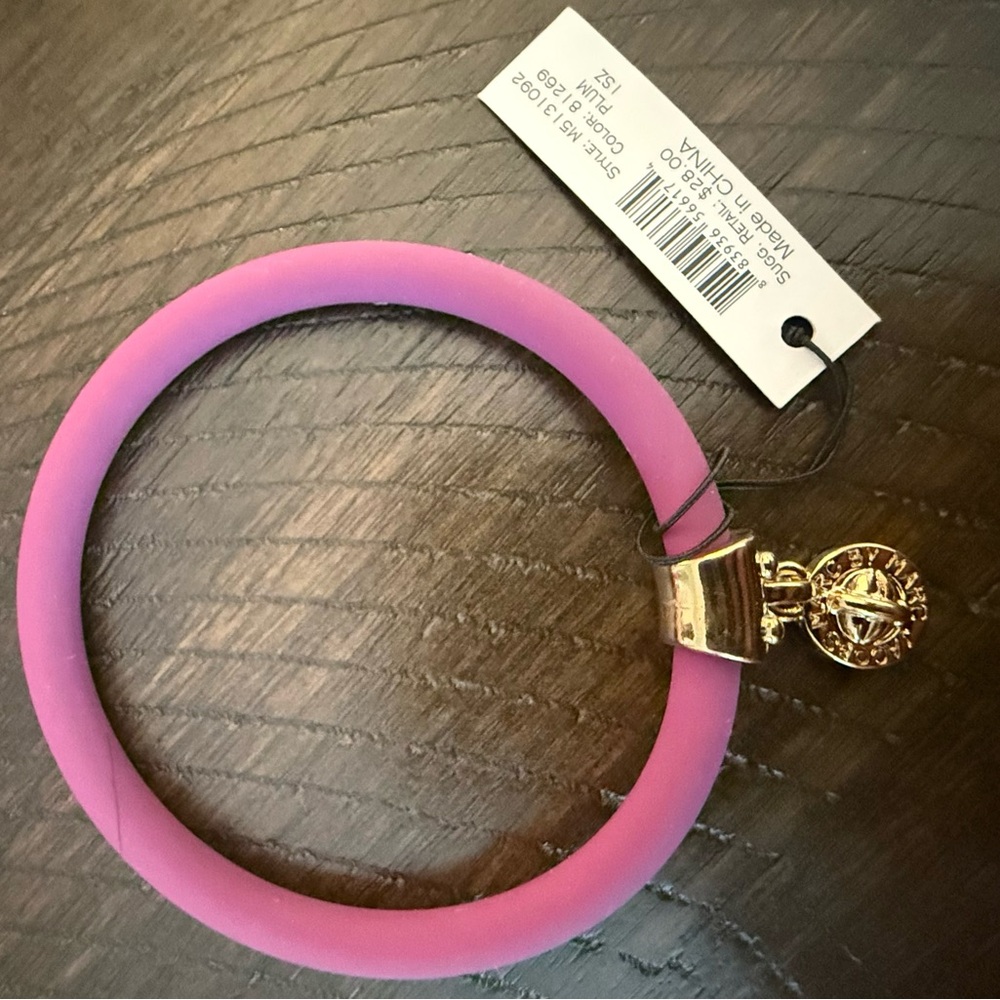 Marc Jacobs Plum Bangle Bracelet Gold Charm NWT - Picture 3 of 3